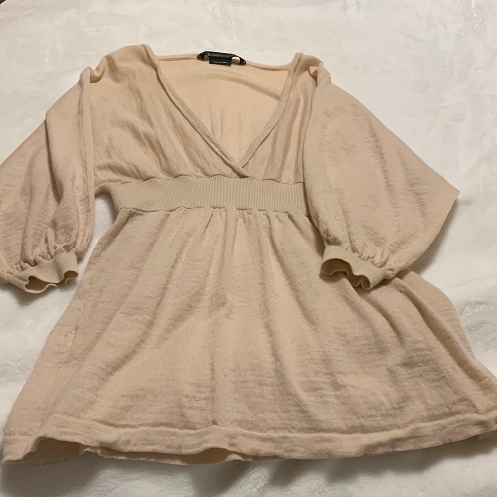 Bcbg Marino wool 3/4 length flowy top cream/rose hue